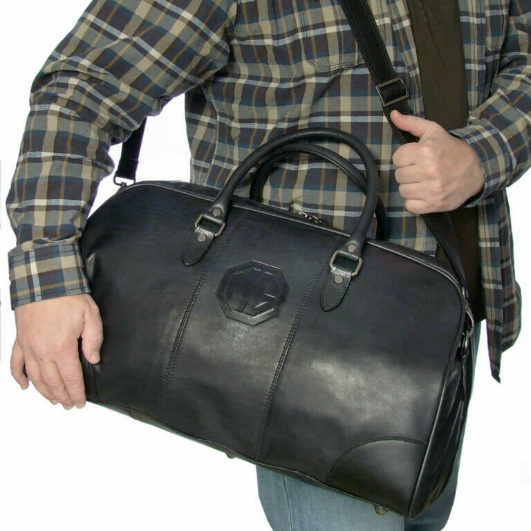 HMP510004 - MG Badged Travel Bag Black Leather Image 2